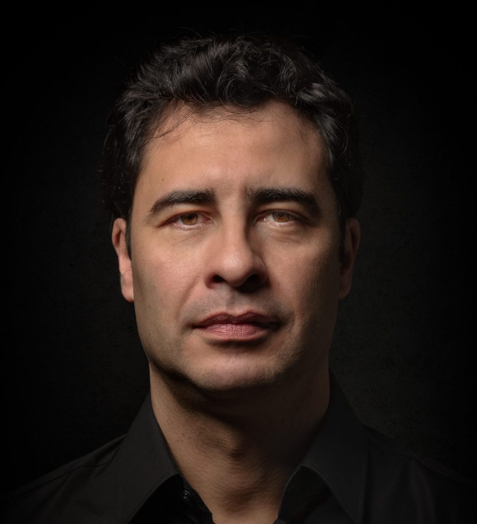 Alejandro Román, Músico Compositor