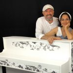 ALBERTO Y CONCHA PIANOS CHIC